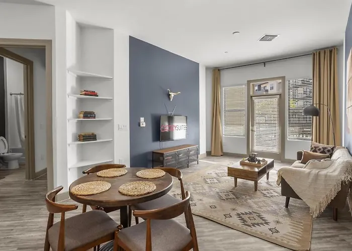 Cozysuites At Town Apartamento