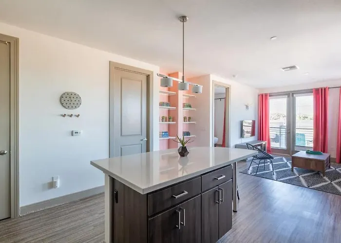 Cozysuites At Town Apartamento *