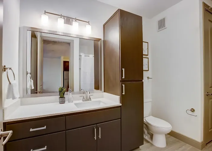 Cozysuites At Town Apartamento