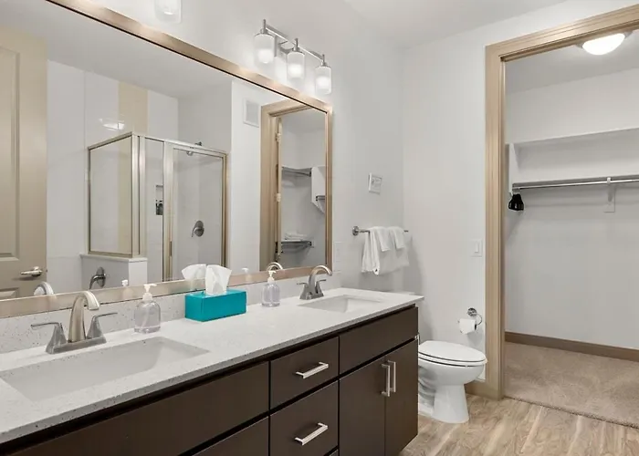 Apartamento Cozysuites At Town Tempe