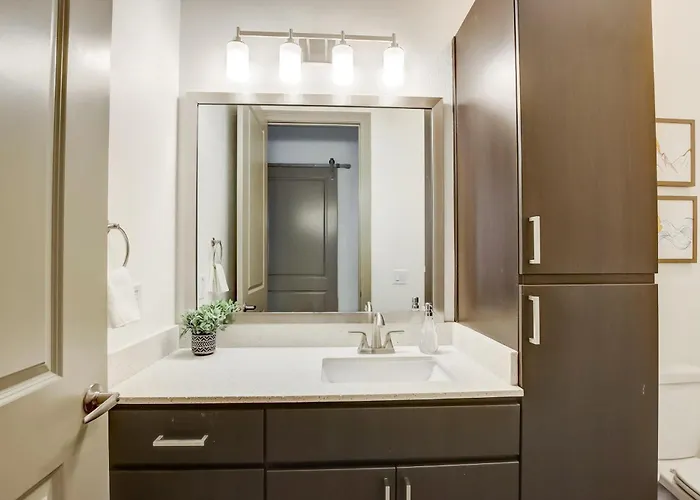 Apartamento Cozysuites At Town Tempe