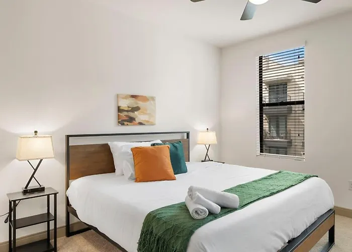 Cozysuites At Town