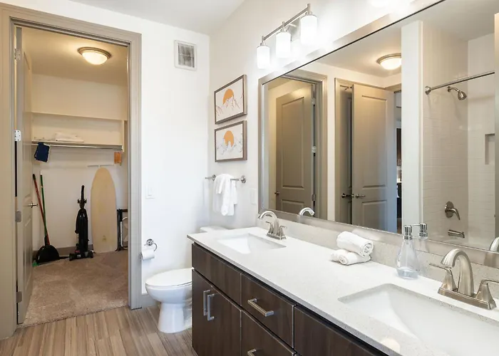 Cozysuites At Town Apartamento