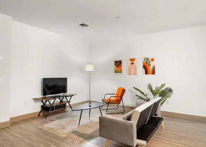 Cozysuites At Town Apartment Tempe