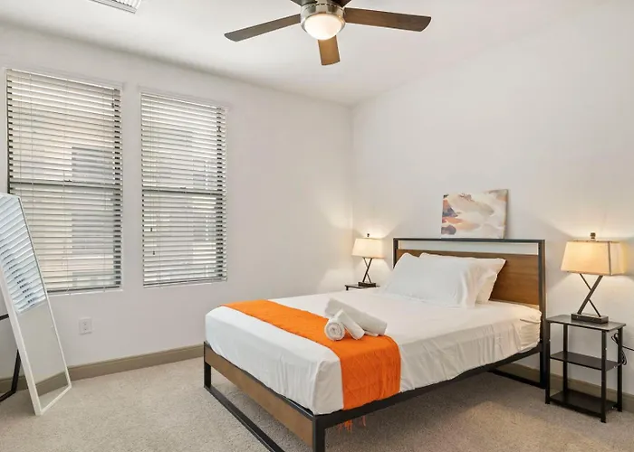 Apartment Cozysuites At Town *